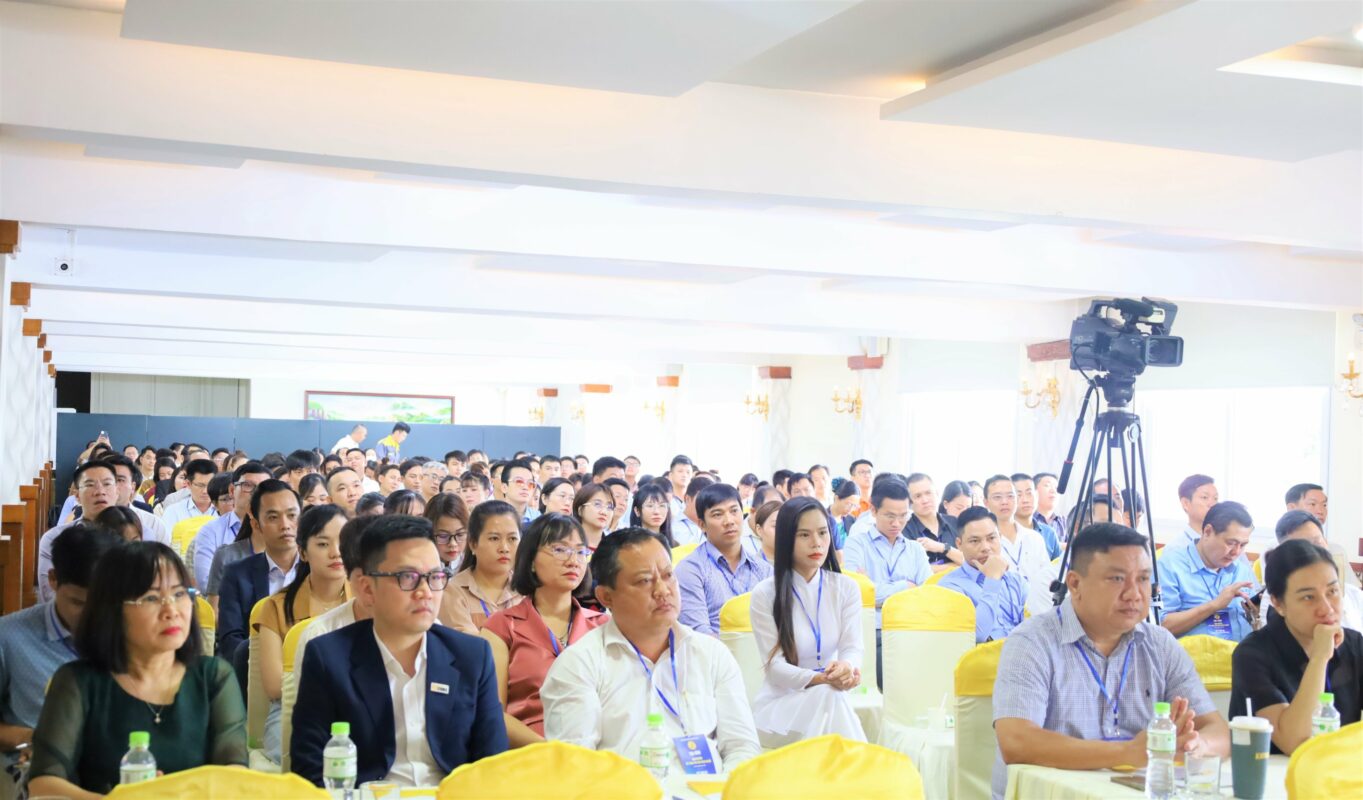 Lễ Ký Kết Đơn Vị Phân Phối Độc Quyền Dự Án Bcons City Giữa Tập Đoàn Bcons Và Công Ty Cổ Phần Dịch Vụ Bất Động Sản Sao Việt 11 Nhieu doanh nhan tre den tham du buoi toa dam